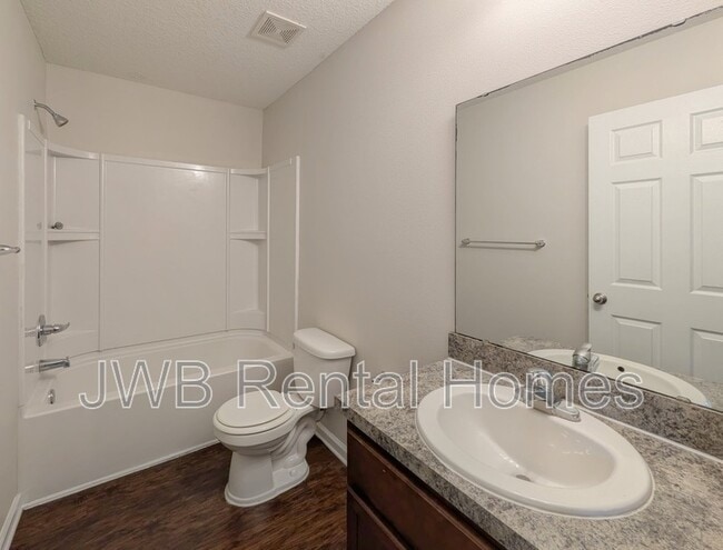 Building Photo - 6502 Timmerman Ct