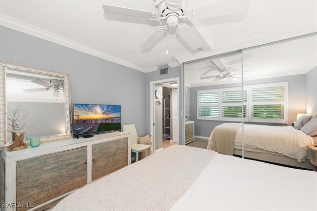 Building Photo - 291A 8th Ave S