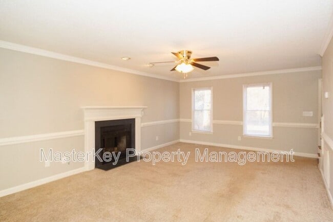 Building Photo - 1109 Balmoral Dr