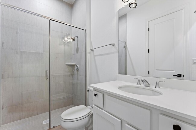 Building Photo - 704 Prairie Clover Dr