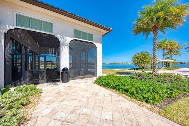 Building Photo - 748 Ravello Blvd