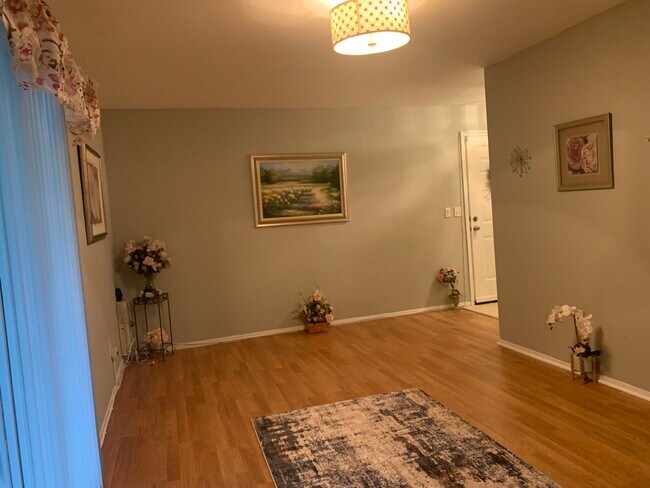 Building Photo - 20 Delar Pkwy