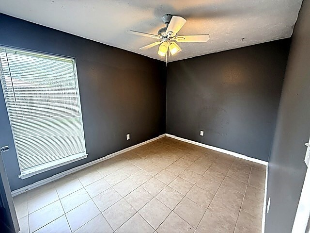 Building Photo - 3118 Trembling Creek Cir