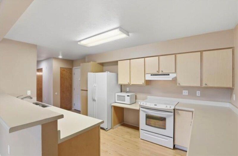 Building Photo - 22855 E Country Vista Dr