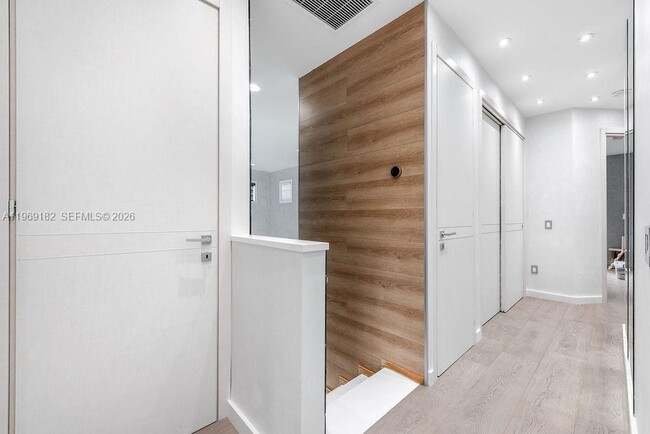 Building Photo - 3949 194th Ln