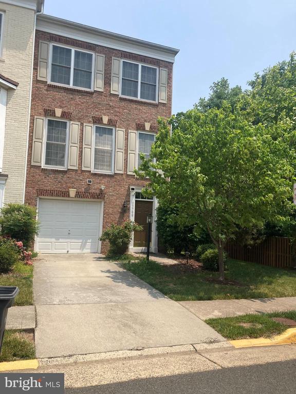 Building Photo - 13700 Maple Sugar Ln