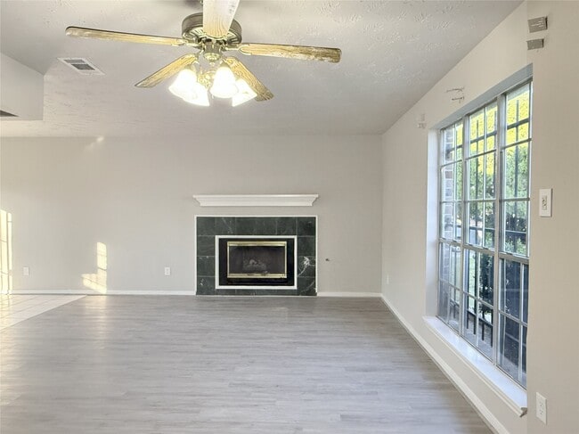 Building Photo - 12715 Middlesbrough Ln
