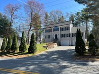 Building Photo - 226 River St