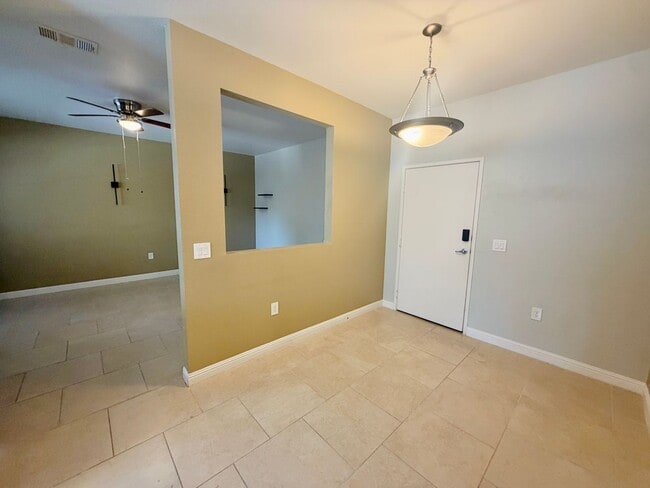Building Photo - 5250 S Rainbow Blvd