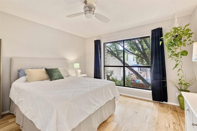 Building Photo - 5602 Woodrow Ave