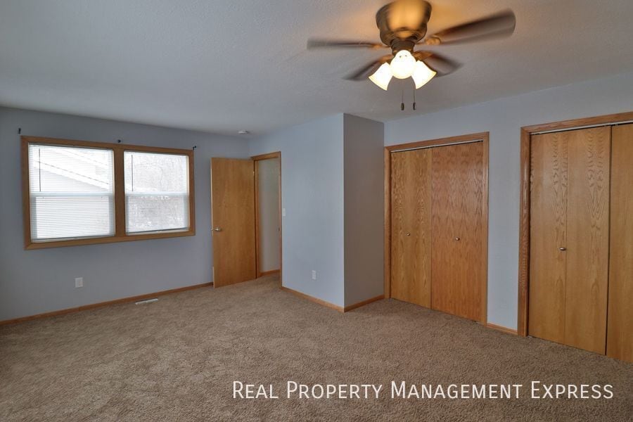 Building Photo - 3 Bedroom Duplex in Eastern Sioux Falls!