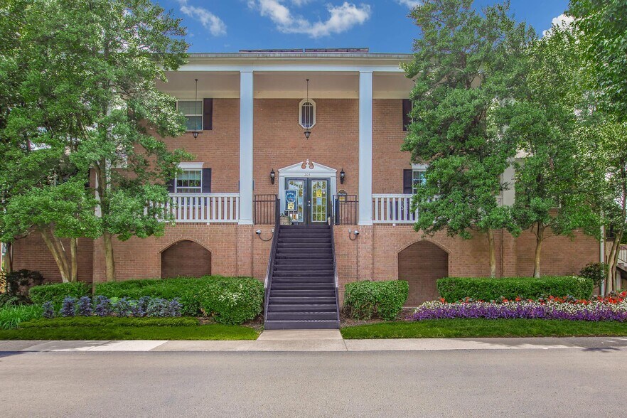 British Woods Apartments Nashville, TN Apartment Finder
