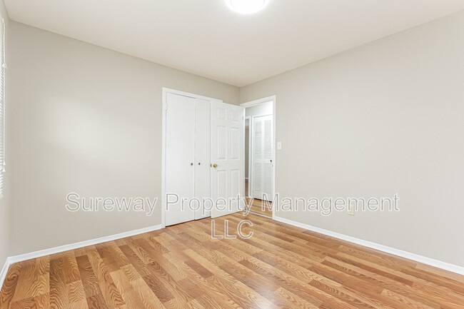 Building Photo - 40 Madestone Ln