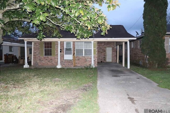 Building Photo - 2654 Sheldon Dr