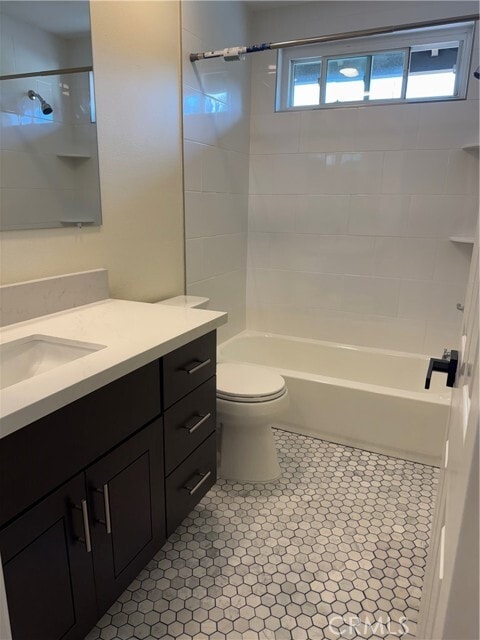 Building Photo - 17840 Calle Los Arboles