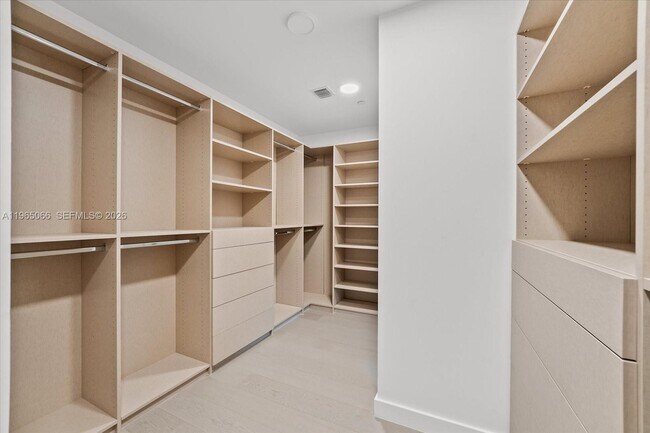 Building Photo - 501 West Ave