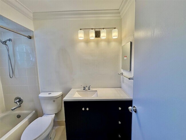 Building Photo - 5361 Buckhead Cir