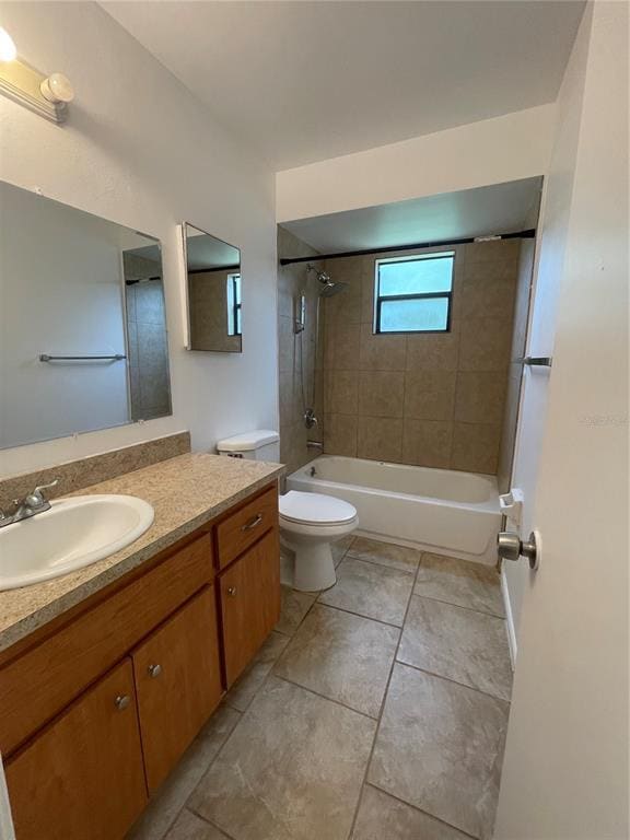Building Photo - 221 S Cypress Way