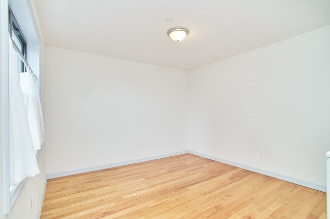 Building Photo - 217 Ocean Avenue