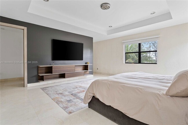 Building Photo - 9910 NW 86th Terrace