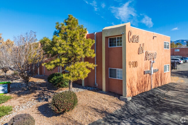 Building Photo - Casa Del Arroyo