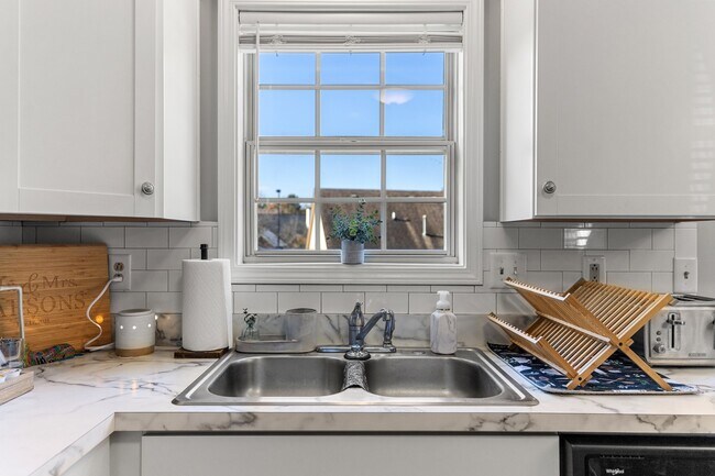 Building Photo - 3336 Pueblo Ct