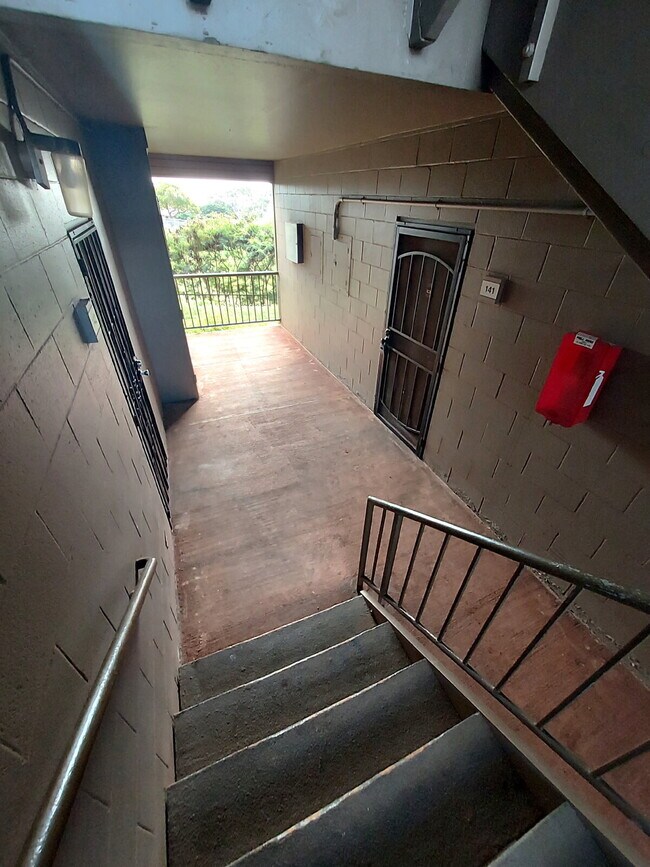 Building Photo - Makakilo 3br, 2ba, 2pkg townhome - Palehua Villas