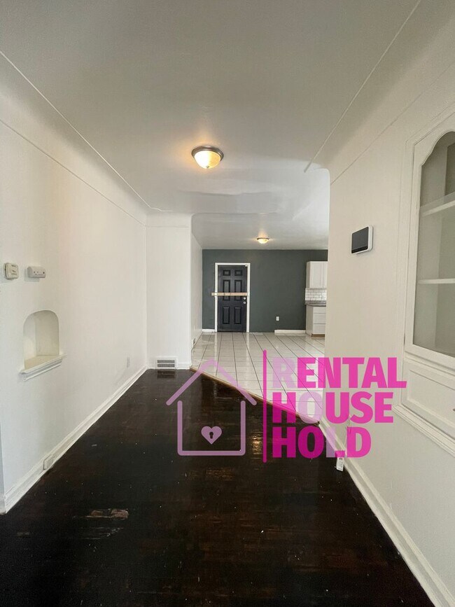 Building Photo - Beautiful 2 Bedroom 1 Bath Home East Engli...