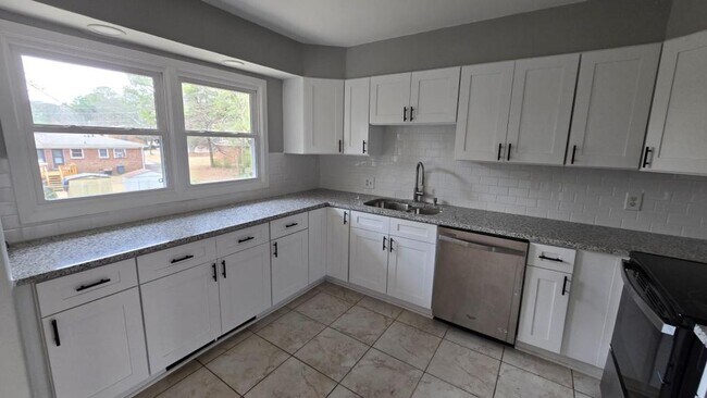 Building Photo - 4339 Sasanqua Ct