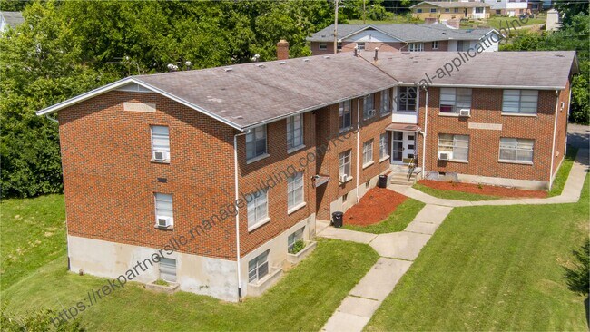 Building Photo - 2525 Lakeview Ave