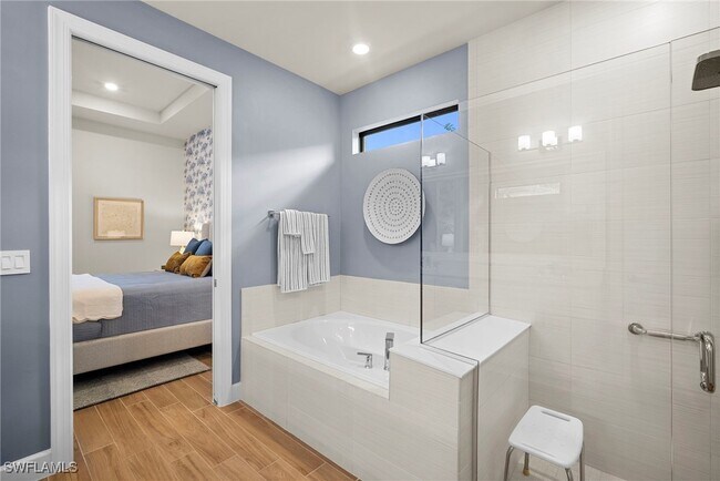 Building Photo - 9774 Everglades Dr