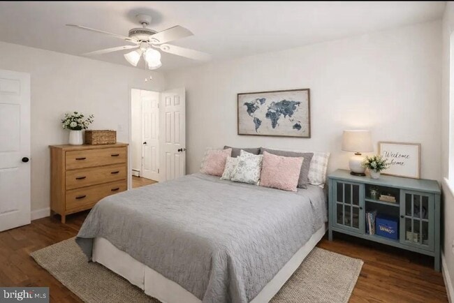 Building Photo - 1919 Creek Rd