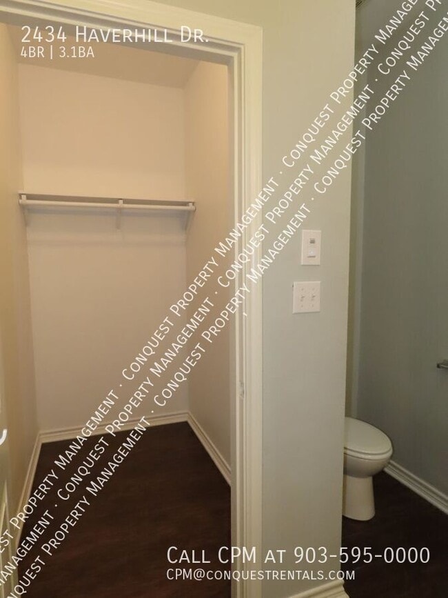 Building Photo - 2434 Haverhill Dr