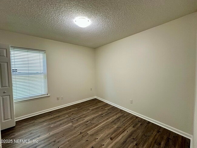 Building Photo - 412 La Reserve Cir
