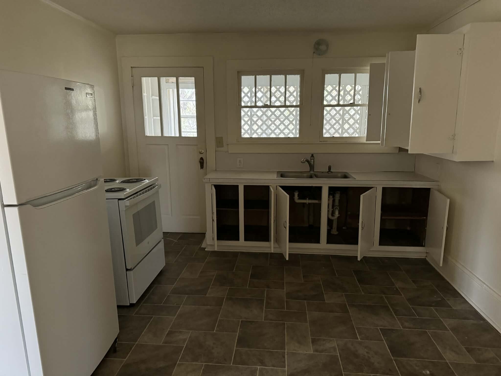 Building Photo - 147 Courtland St