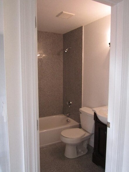 Building Photo - 23 Cortes St