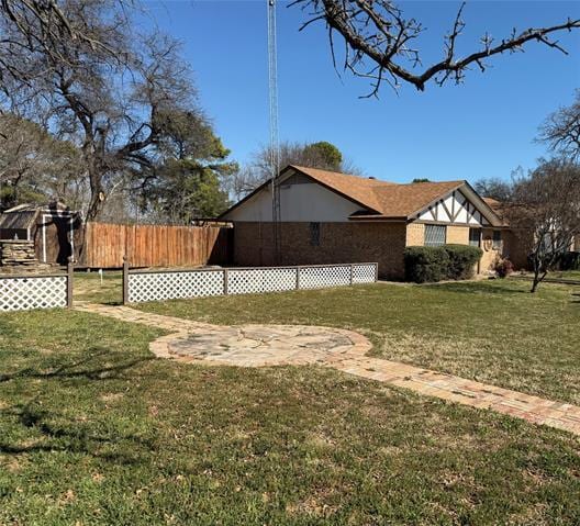 Building Photo - 821 E Hwy 199