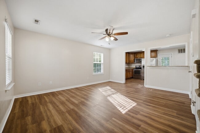 Building Photo - 5109 James St