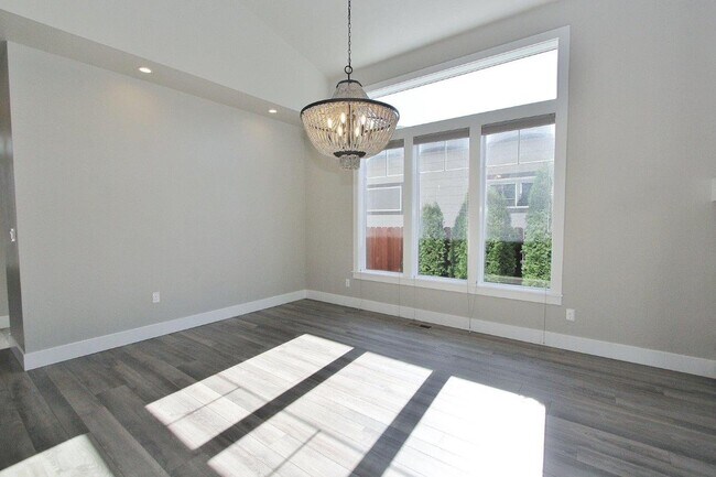 Building Photo - Alluring Beach-Style Home Nestled in SE Boise