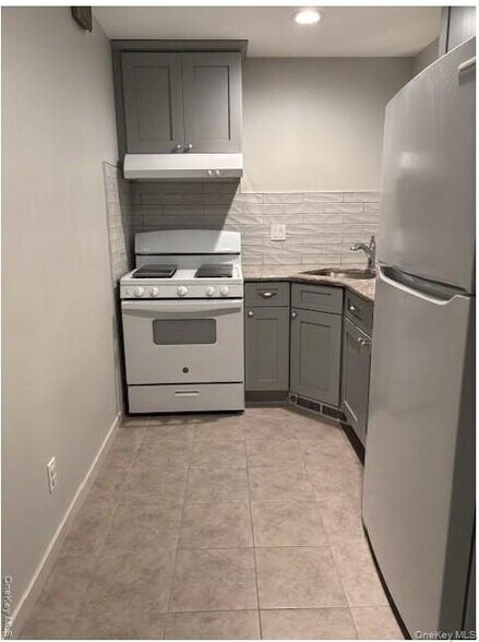 Building Photo - 9208 242nd St