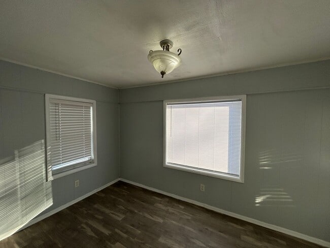 Building Photo - 1829 Frances Ave