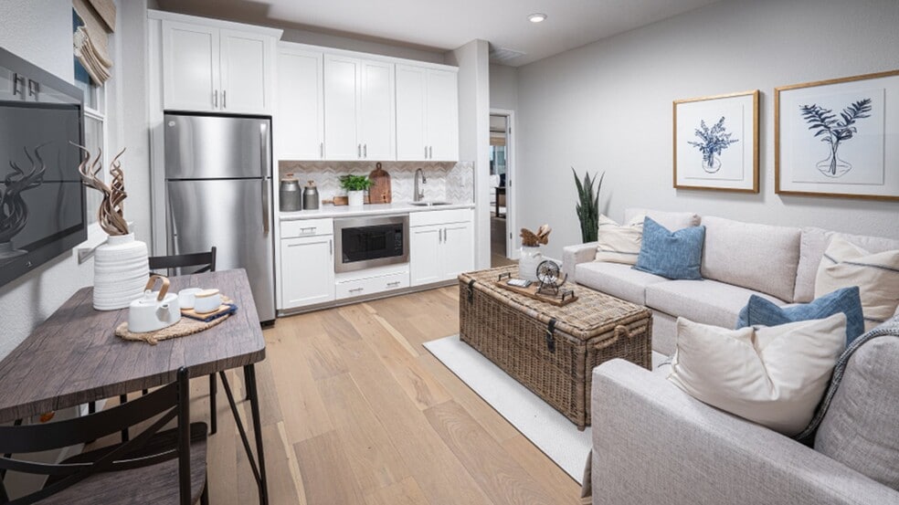 Building Photo - 5918 Rosalee St