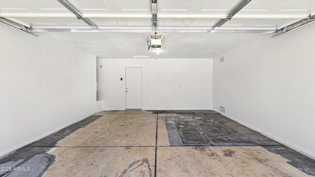 Building Photo - 12560 W Pasadena Ave