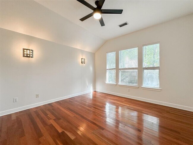 Building Photo - 311 N Rush Haven Cir