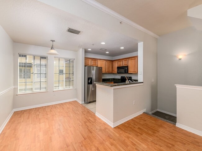 Building Photo - South Tampa