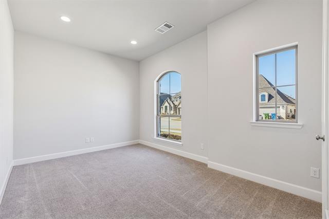 Building Photo - 3300 Honey Suckle Ln