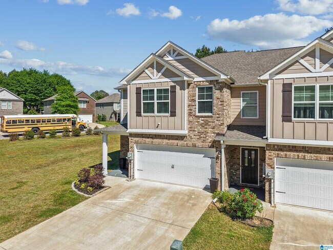 Building Photo - 501 Polo Way