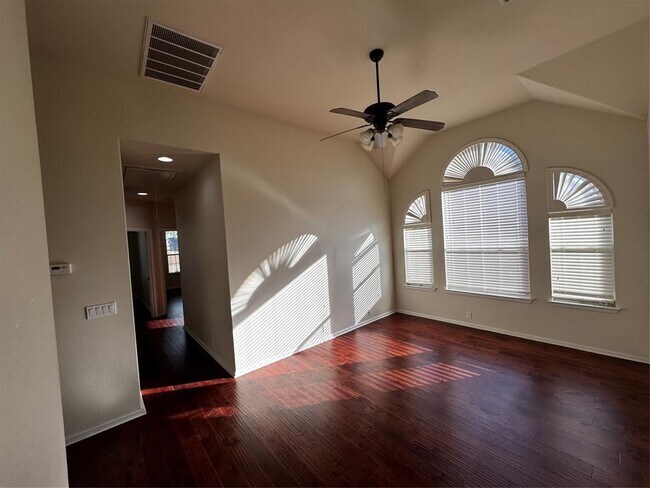 Building Photo - 136 Wild Plum Way