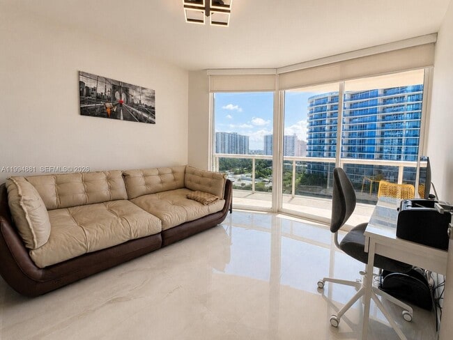 Building Photo - 17555 Collins Ave