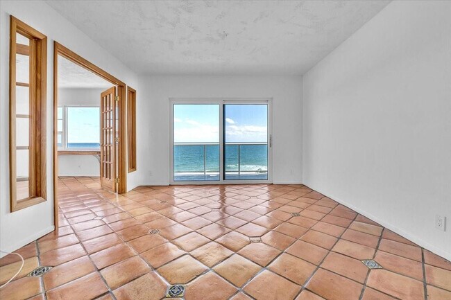 Building Photo - 6000 N Ocean Blvd